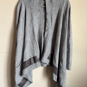 Chic Gray Women's Open Front Poncho